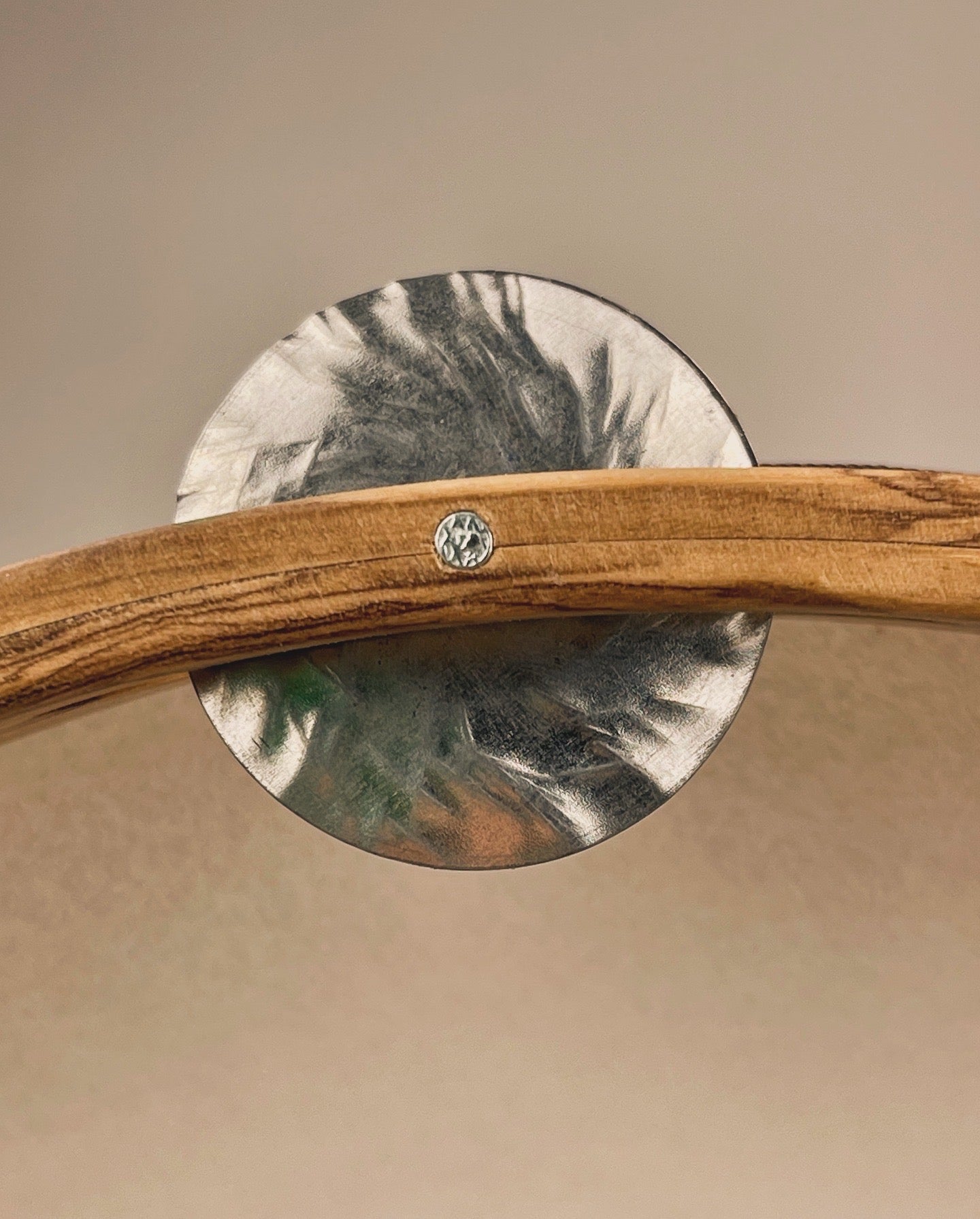 MORICA - olive wood modern tamburello