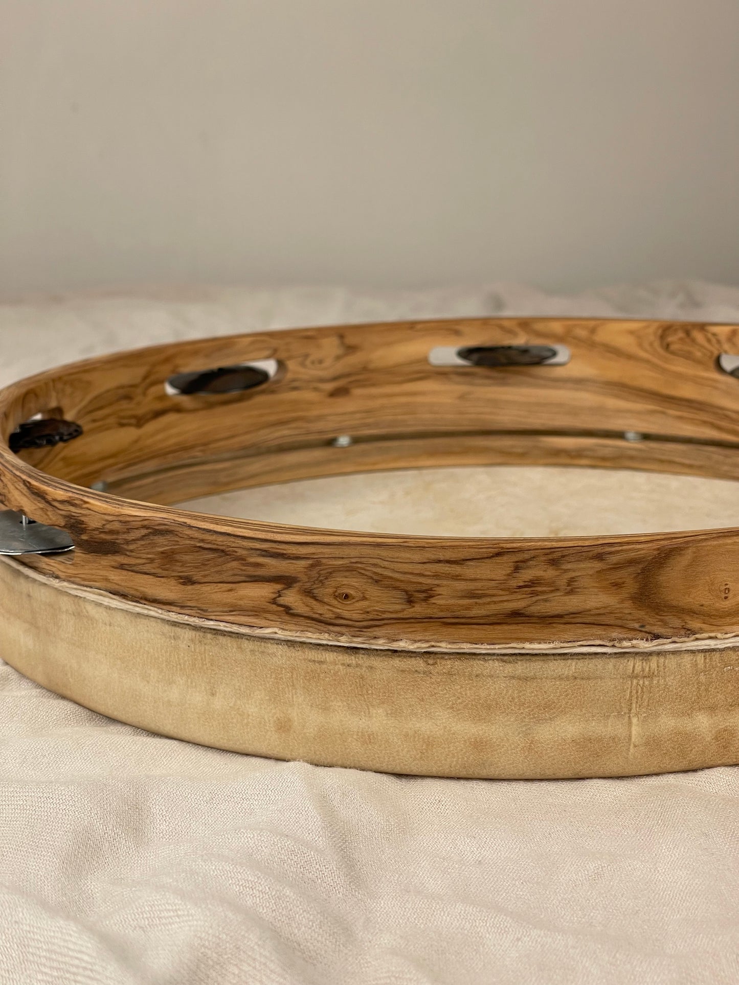 tamburello moderno ulivo e pelle di capretto