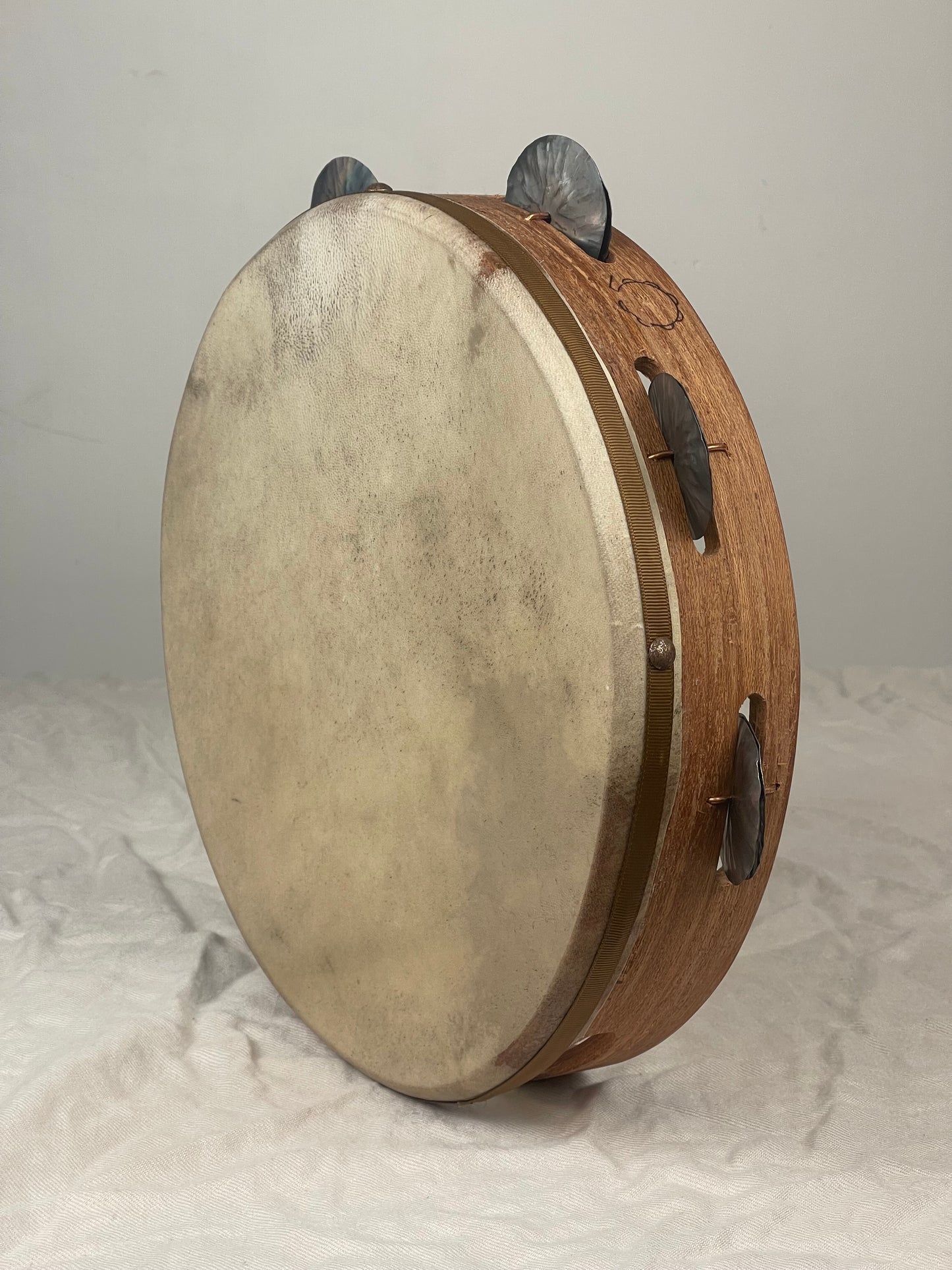 Tamburello Tradizionale in mogano e Pelle di Capretto | Quinto Drums