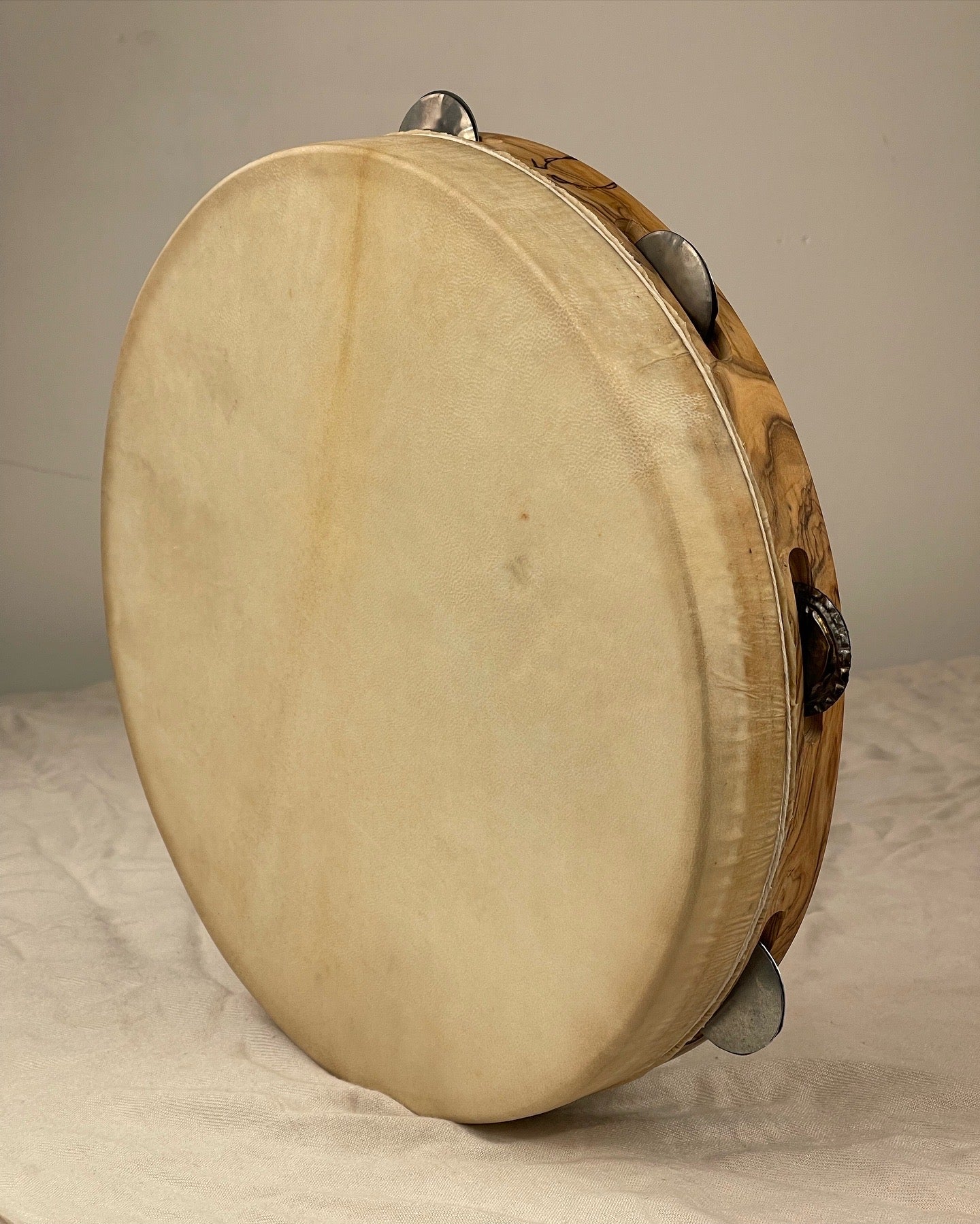 BASILICO - Olive Wood Tamburello | Handcrafted in Italy