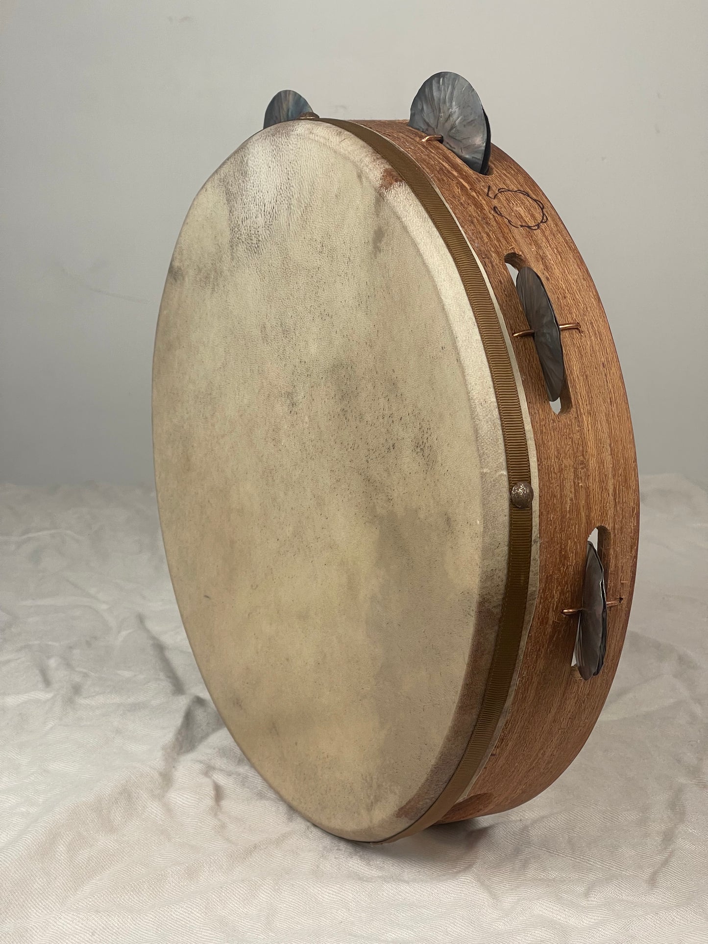 Tamburello Tradizionale in mogano e Pelle di Capretto | Quinto Drums