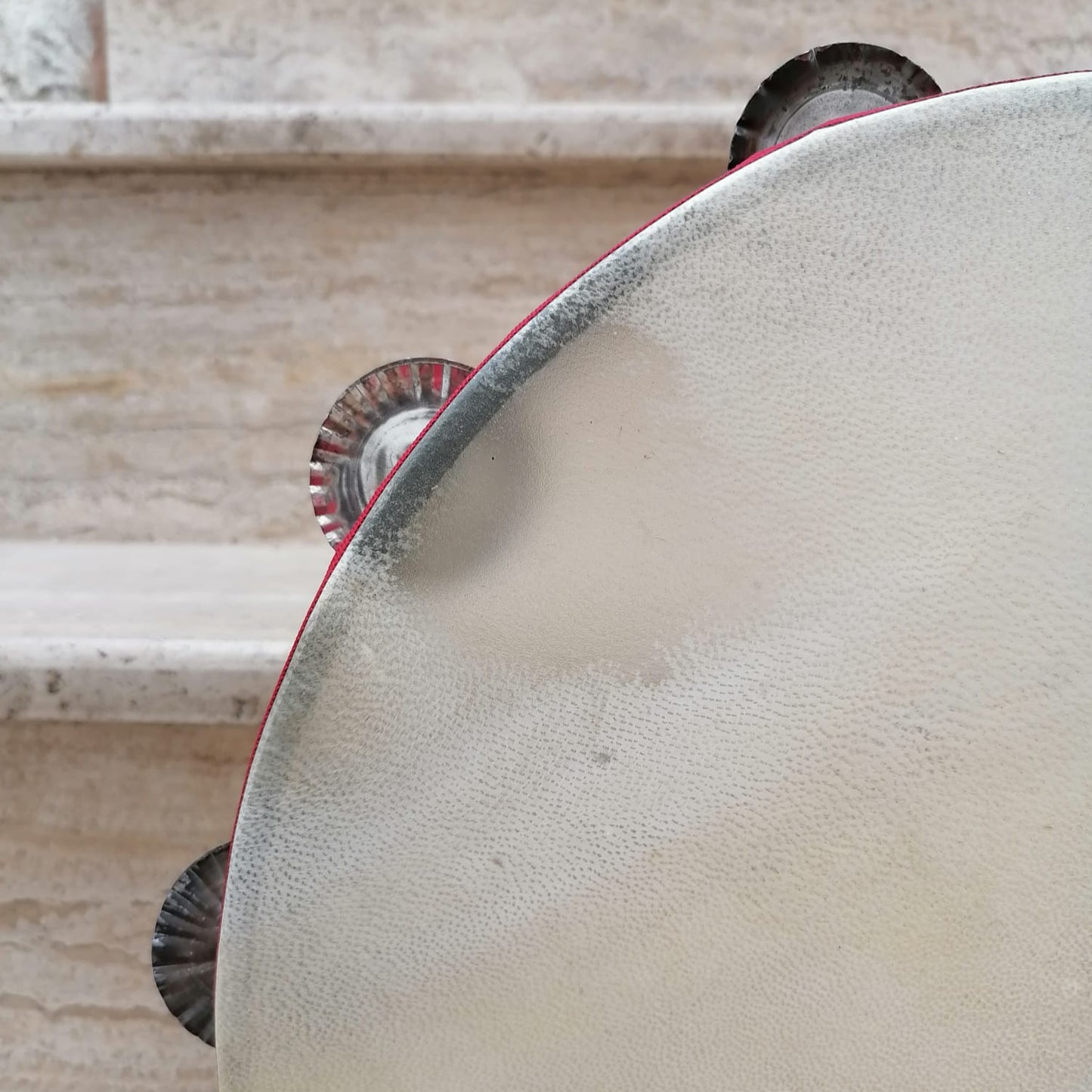 Black tamburello with Galician-style hand-shaped jingles