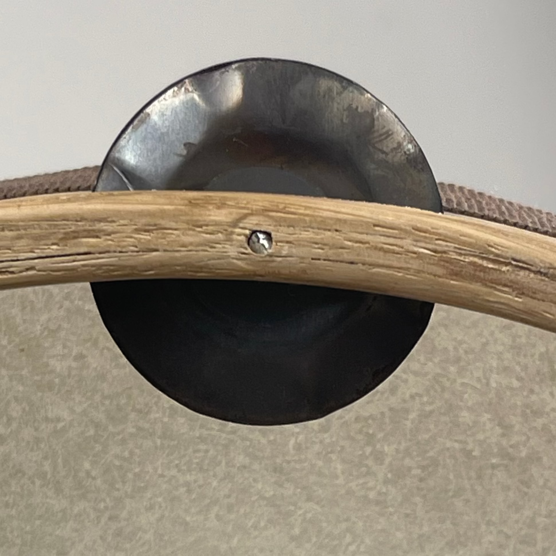 Dettaglio sonagli battuti da 4 cm – tamburello NAVIZCA