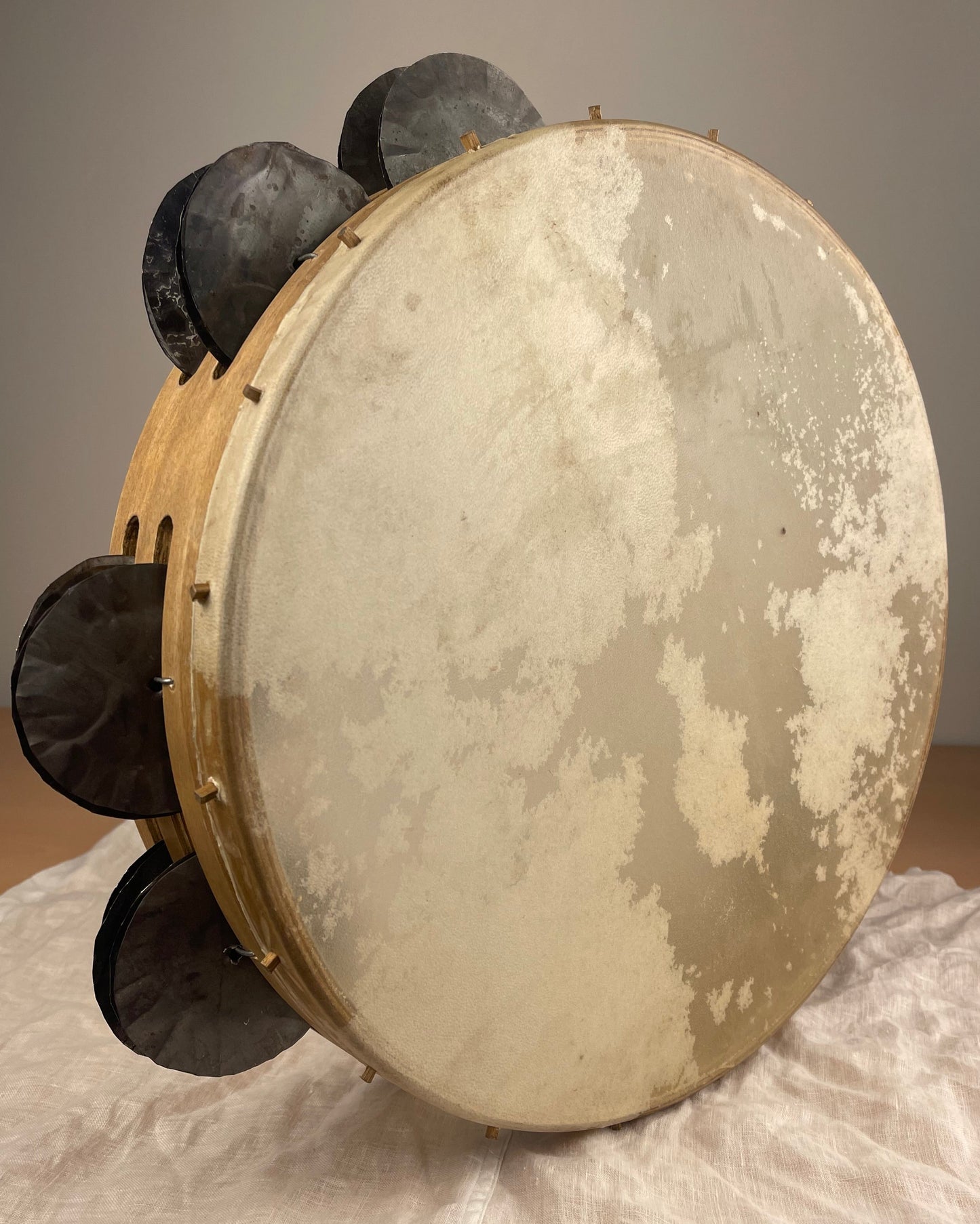 Handmade tambourine Itria with goatskin head and wooden pegs