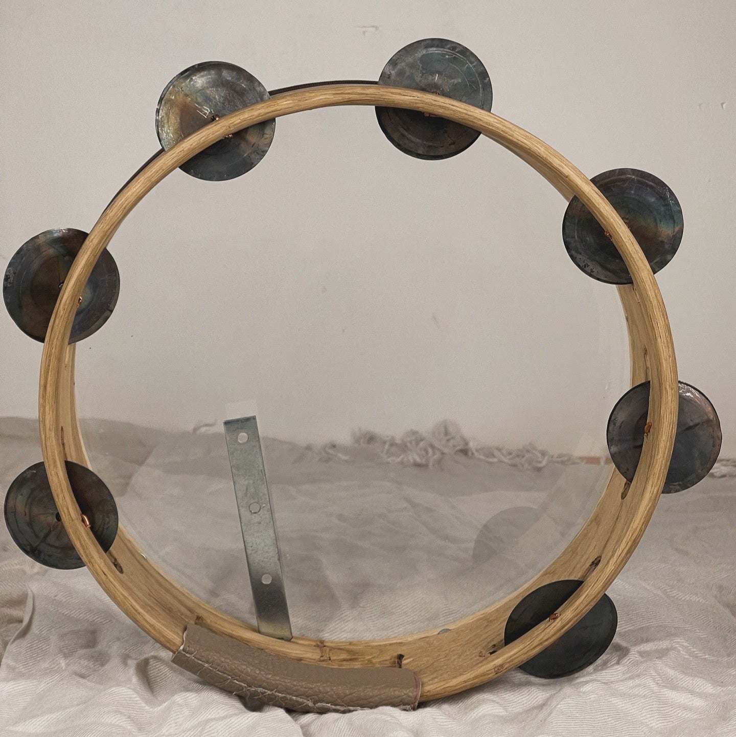 Side view of oak tamburello showing 8 cm deep frame