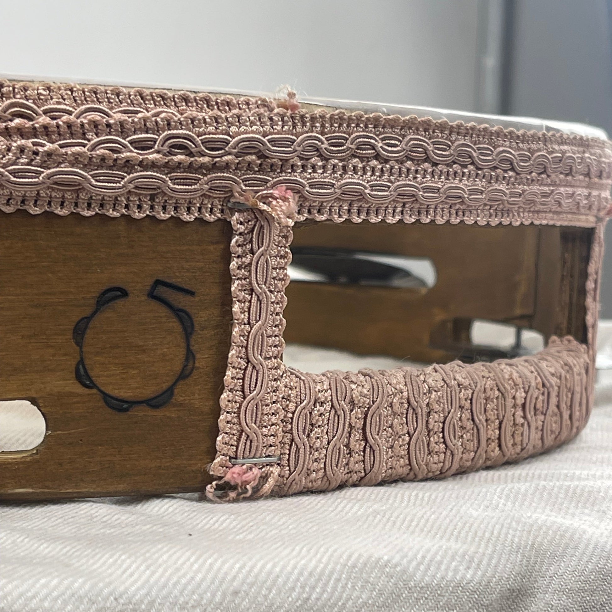 Tambourine with hand-hammered jingles for pizzica and tarantella