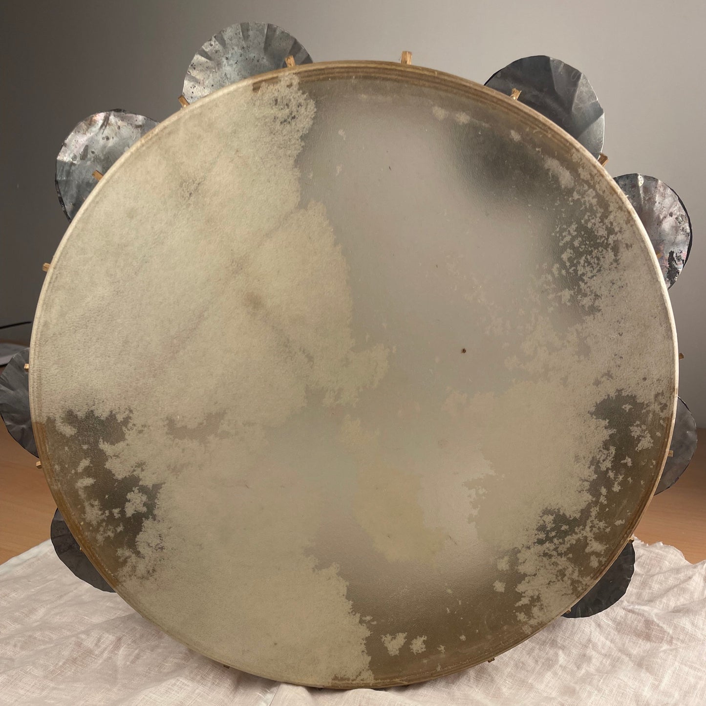 Traditional tamburello Itria in walnut-stained beech wood, 35 cm