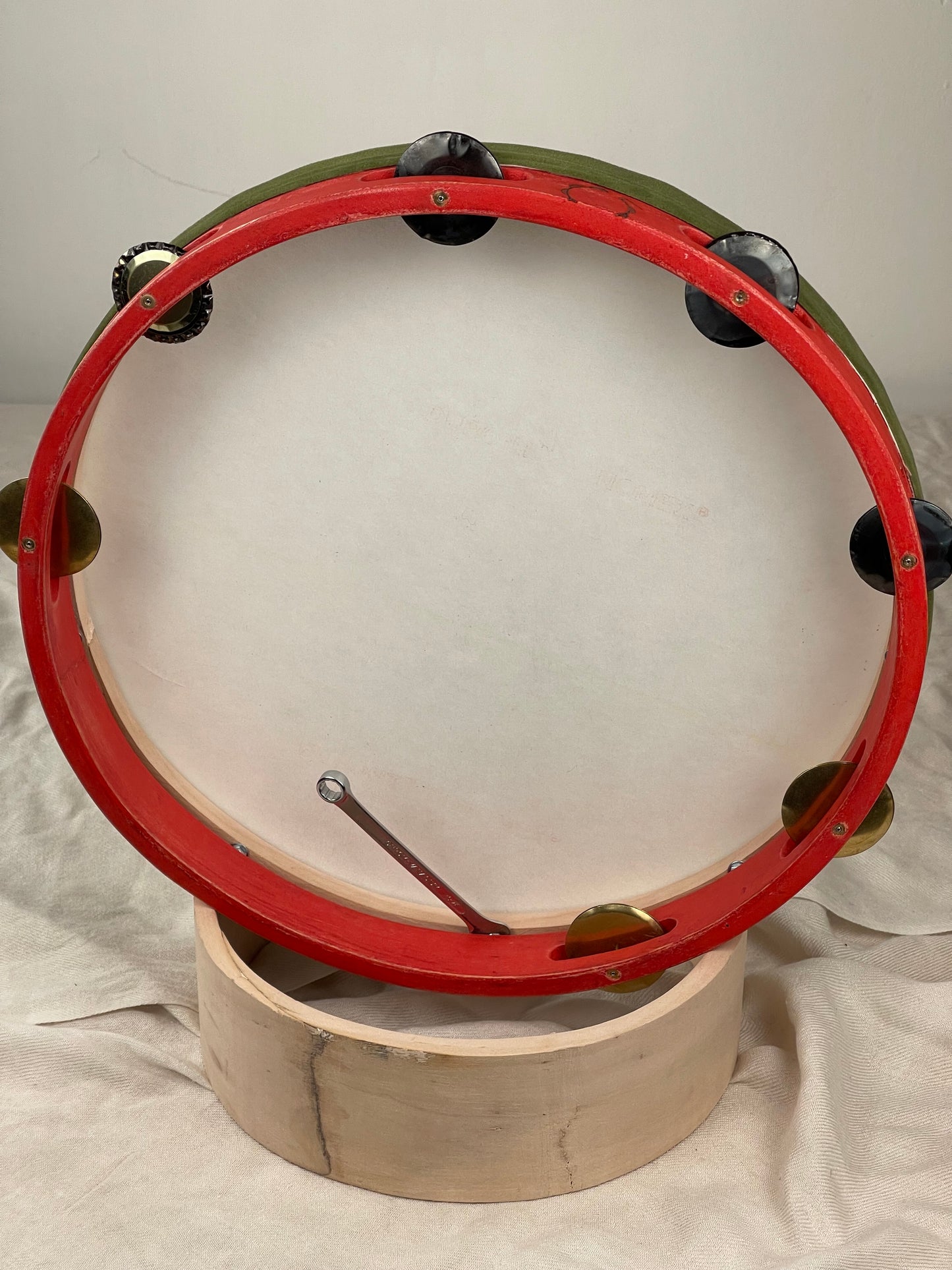 tamburello moderno rosso